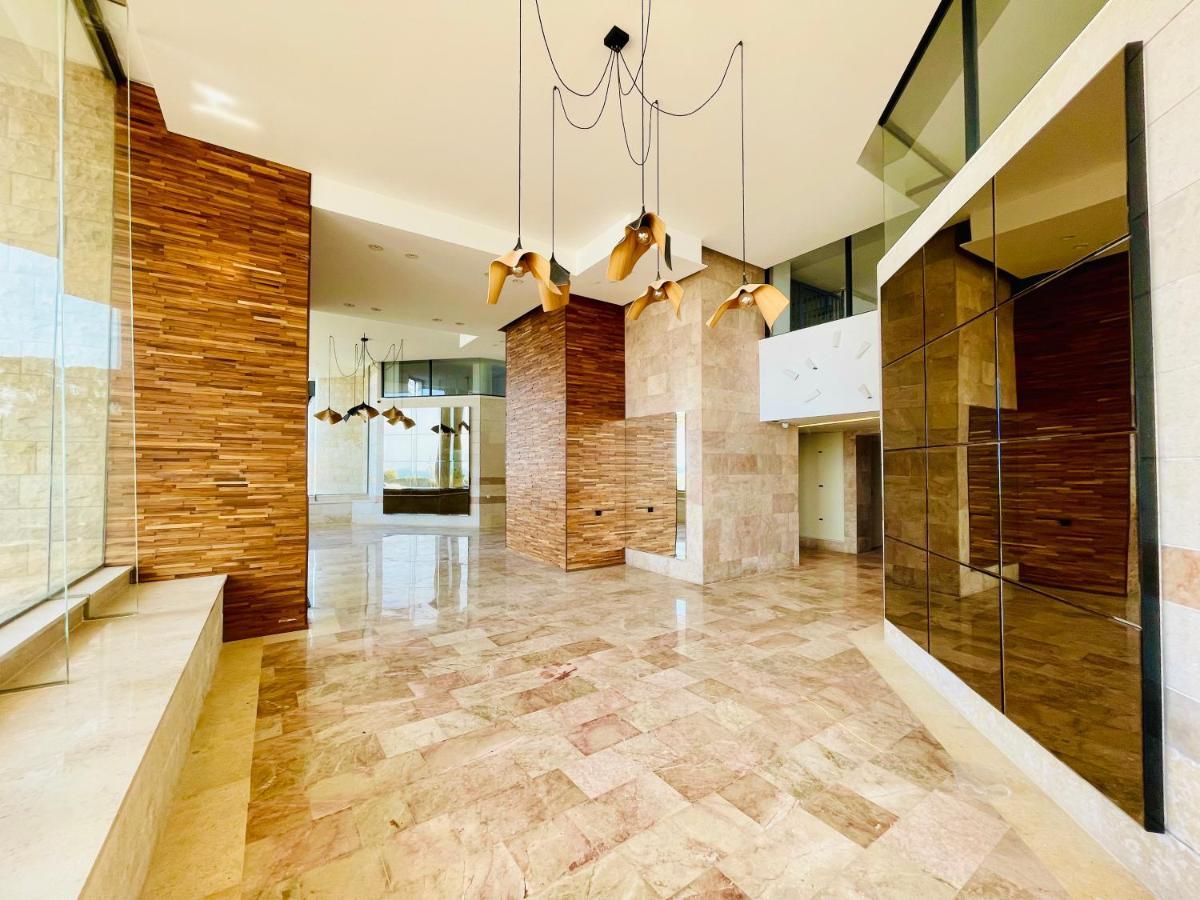 Royal Aparatment On The Sea , Blvd Nitza 34 네타니아 외부 사진