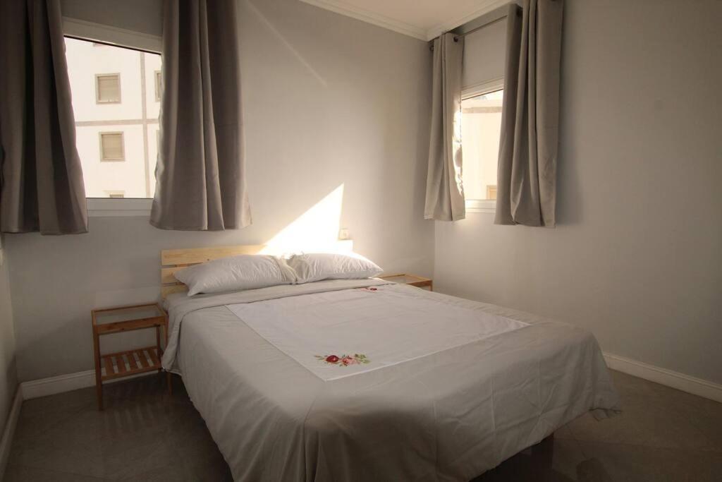 Royal Aparatment On The Sea , Blvd Nitza 34 네타니아 외부 사진
