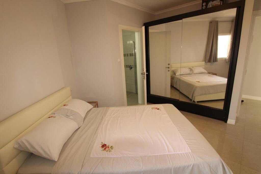 Royal Aparatment On The Sea , Blvd Nitza 34 네타니아 외부 사진