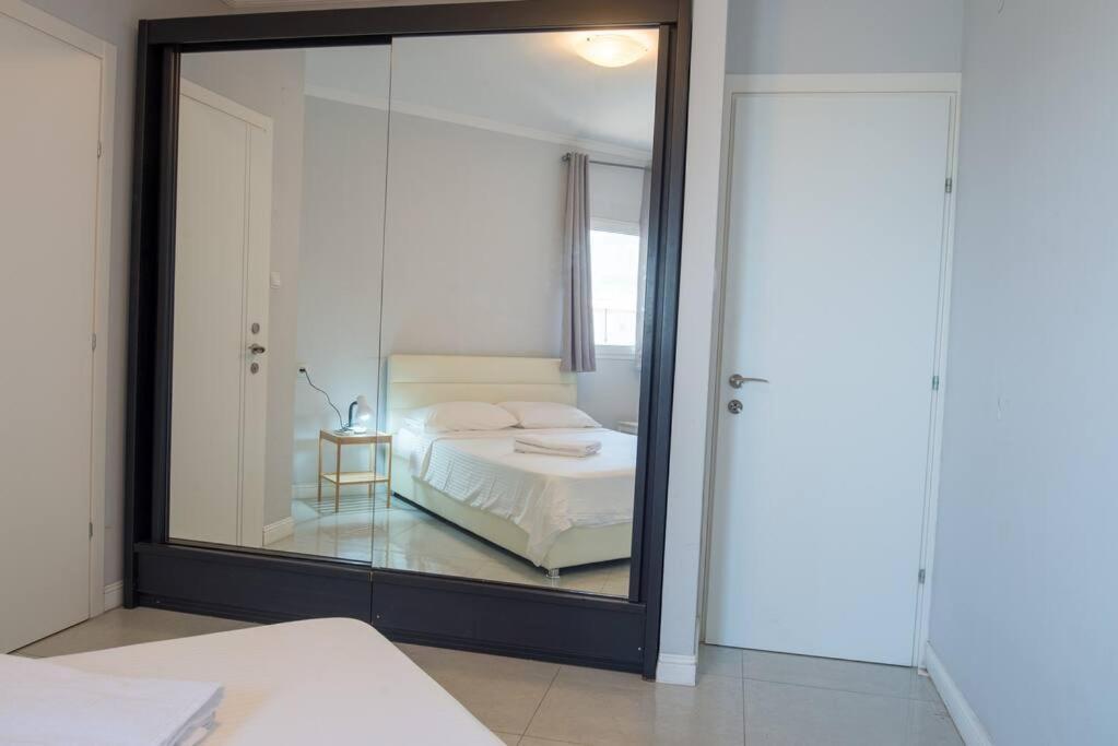 Royal Aparatment On The Sea , Blvd Nitza 34 네타니아 외부 사진